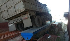 Боковой одноколейный разгрузчик автомобилей БОРА-М